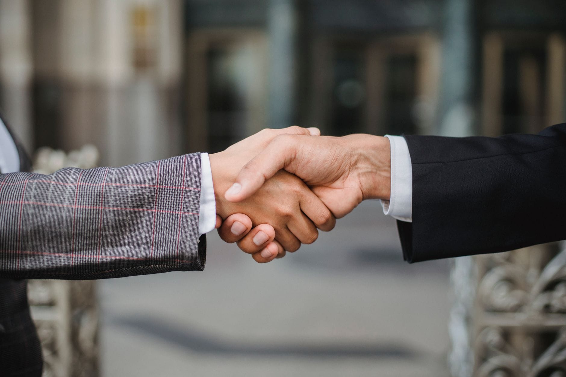 Comment accélérer la croissance de son entreprise avec les fusions acquisitions ? 1 Transmission entreprise - business - analyse financière business