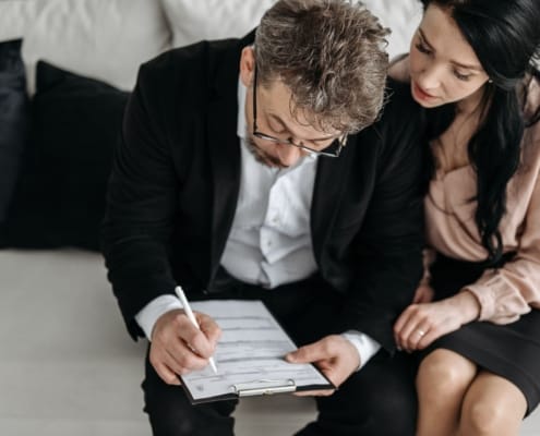 Remettre son entreprise : la négociation - business - réunion dirigeants business